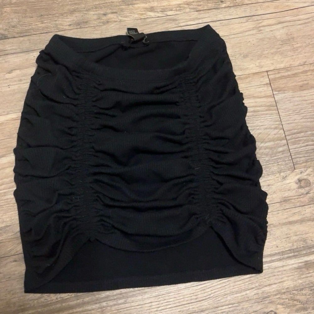 Forever 21 Black Ruched Pencil Mini Skirt
